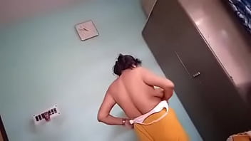 stepmom have beensex with his stepson lonely in the bathroom