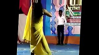 hot and sexy desi indian hd move girl hdneha showing body in red saree to boyfriend before sex