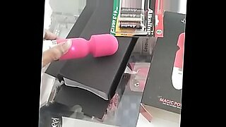 webcam girl masturbating with her dildo