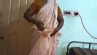 sister shows her panty nd bra to bro