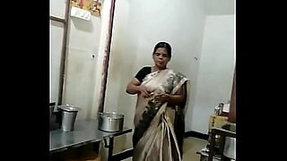 tamil aunty self videos