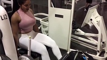 big tit bruntte takes a ick like no