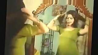 bangladesh movie saxy song