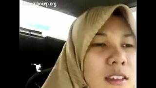 indonesia cewek jilbab tudung mesum dilihat teman