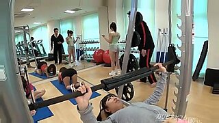wanking and a cum shot on black girl ass at gym