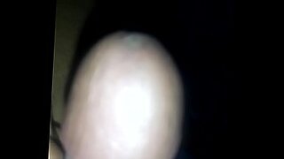 fat girl masturbation with finger