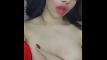 girl friend boobs press in trase