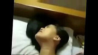 cute asian solo play with vibrator
