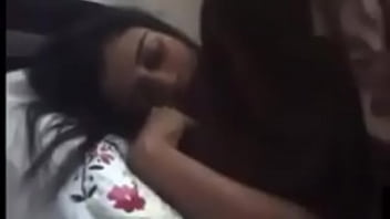 2 asian girls kissing squirting while fingered by 3rd girl on the bed