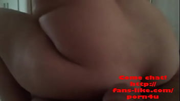 latina webcam girl shows me her big booty and saggy tits