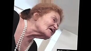 ugly grannies pissing outdoors