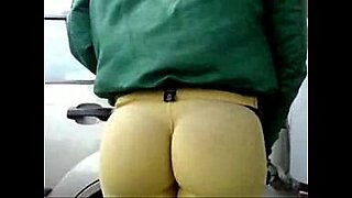 candid ass in tight skirt big and hot slow motion7