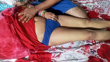 tiny sis nd brother doing sex after slepin mom