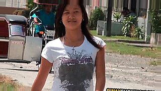 sex cam pinay with the husband in abroad other man have