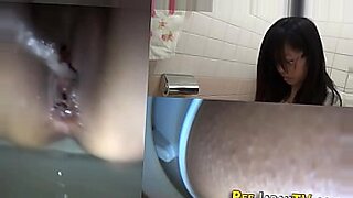 indian beautiful college girl xxx video doing toilet