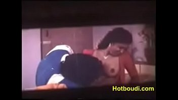 tamil anty boob pressing