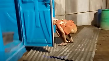 pissing and shitting girl