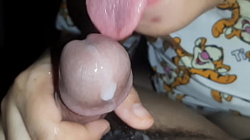 close up pussy licking lesbin