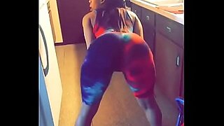 biggest booty twerk shake da ass pawg donk14